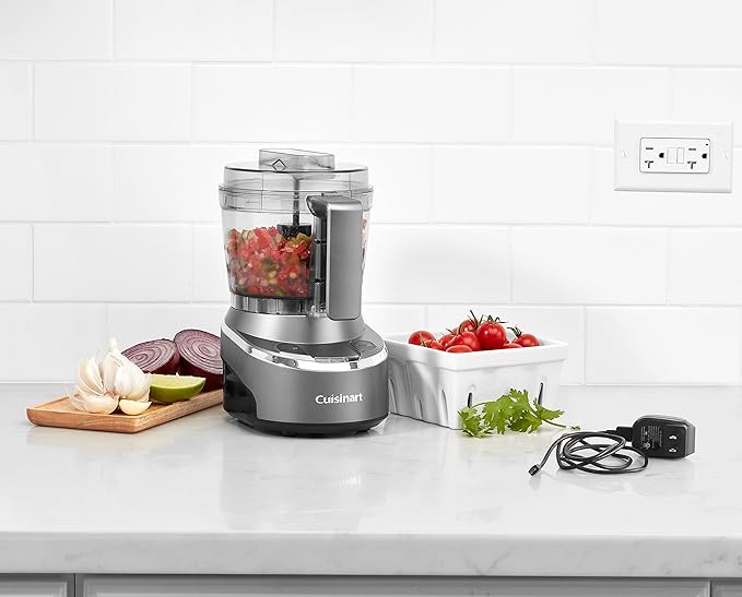 Cuisinart Mini Food Processor & Chopper, Small Stand Mixer for Vegetables, Meats & More, 4 Cup, Electric, Black, RMC-100