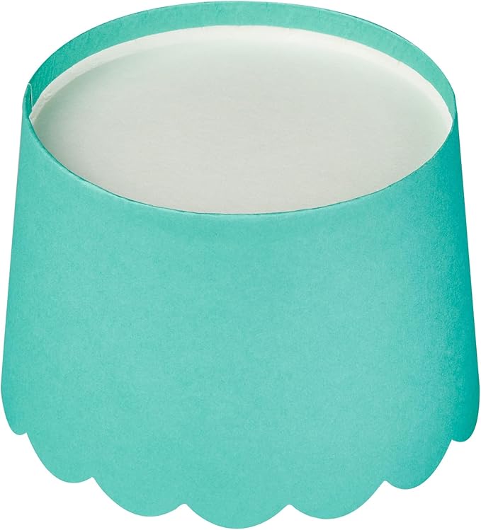 Restaurantware Baking Cups 200 Pack of 10 oz Paper Cupcake Liners Greaseproof Scalloped Oven-Safe Elegant Dessert Muffin Cups Disposable for Parties