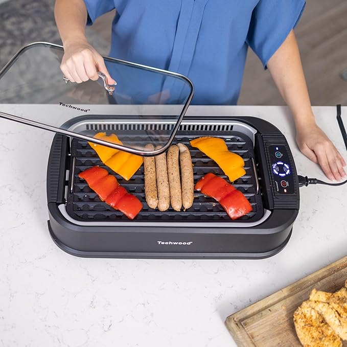 Techwood Indoor Grill Smokeless Grill, Electric Korean BBQ Grill with Glass Lid, Turbo Smoke Extractor Technology, Dishwasher-Safe Drip Tray & Nonstick Grilling Removable Plate, Black, 1500W