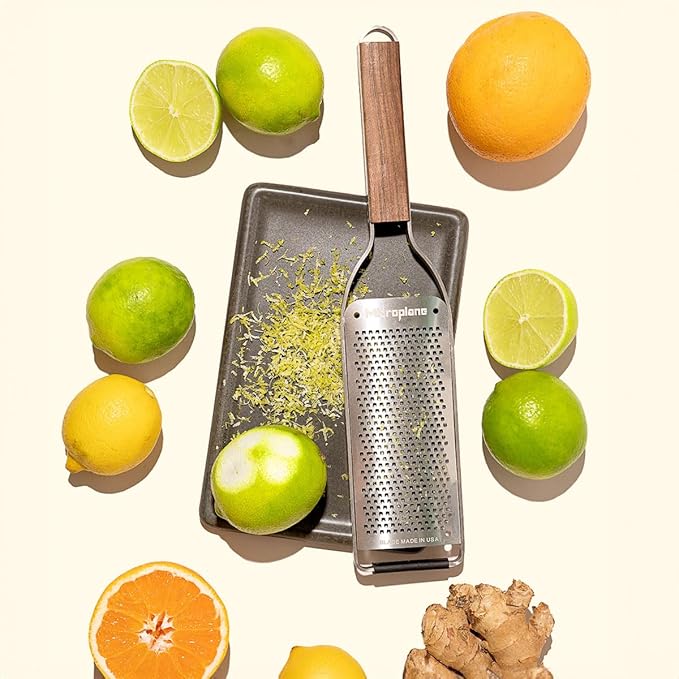Microplane Master Series Wood Handle Stainless Steel Frame Fine Blade Cheese Grater