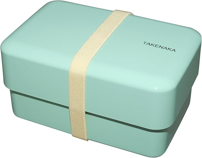TAKENAKA Bento Nibble Box, Eco-Friendly Lunch Box Made in Japan, BPA and Reed Free, 100% Recycle Plastic Bottle Use, Microwave and Dishwasher Safe, Bento Box (Peppermint *Band: Cream)