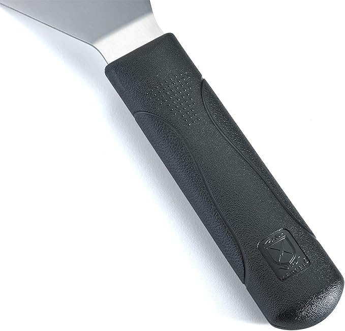 Mercer Culinary Millennia Turner, 4 Inch by 2-1/2 Inch Blade, Black Handle