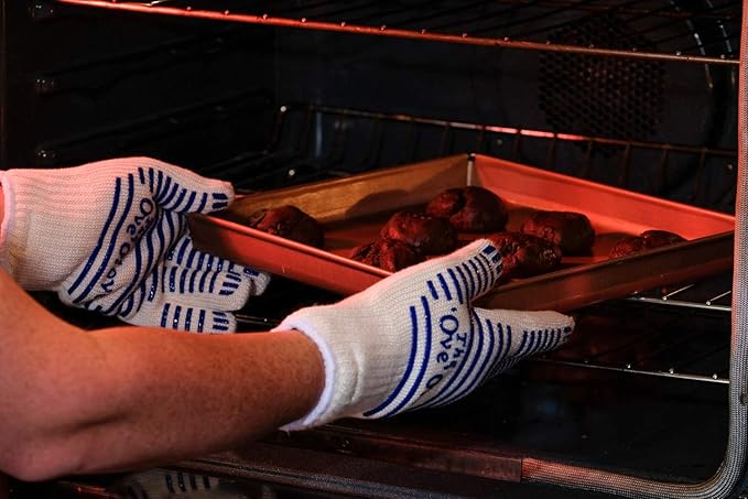 The Ove Glove - Superior Heat & Flame Hand Protection - Pack of 2 Oven Mitts