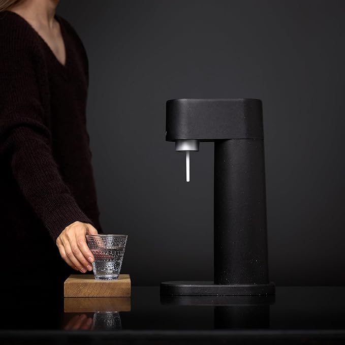 Mysoda Woody Sparkling Water Maker - Silent Carbonated Water Machine Robust Long-Lasting Aluminium Soda Maker - With 1L Water Bottle - Without CO2 Cylinder - Black