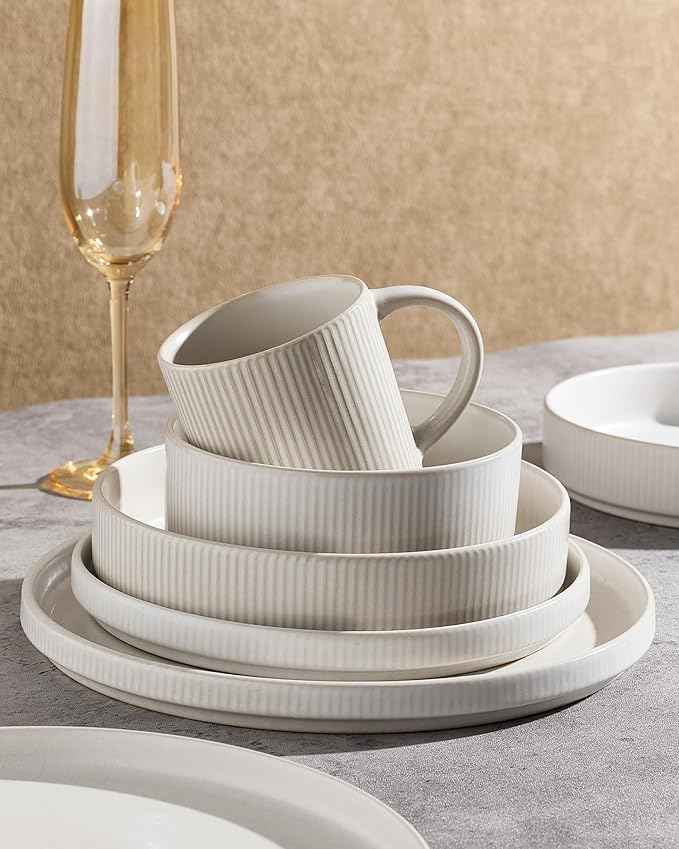 famiware Star Dinnerware Set with Mugs, Service for 6 (24 Pieces), Ribbed Stoneware Plates and Bowls Dishes Sets - Chip & Scratch Resistant, Microwave & Dishwasher Safe, Matte White