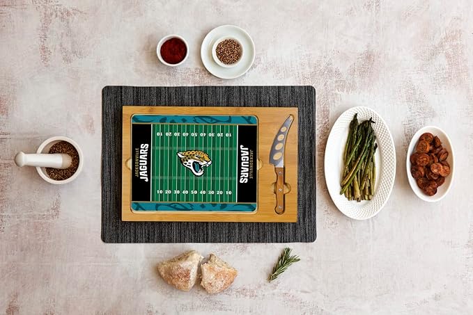 PICNIC TIME NFL Football Field Icon Glass Top Cutting Board & Knife Set, (Parawood & Bamboo)