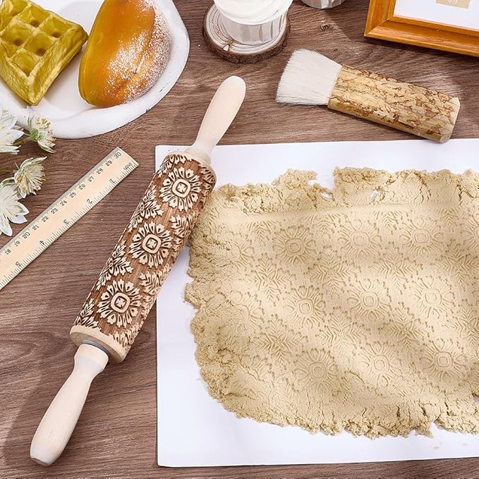 Embossed Wooden Rolling Pin Flower Print 35cm Rolling Pin for Baking Biscuits 3D Pattern DIY Kitchen Tool Baking Accessories Homemade Bakery Pastry Cookie Fondant Dough Pizza