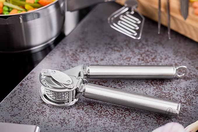 Rösle 12895 Stainless Steel Garlic & Ginger Press with Scraper for Effortless Mincing with Easy Cleanup, 13-inch