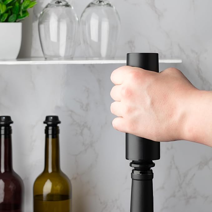 Levare - Rechargeable Wine Saver Vacuum Pump Sealer, Automatic Preserver with USB-C Charger & 4 Universal Bottle Stopper Plugs, Cordless Air Remover to Prolong Freshness, Ideal Gift for Wine Lovers