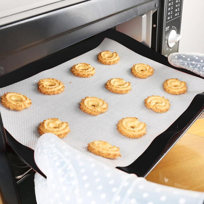 Cabilock 4pcs Nonstick Silicone Baking Mats Oven Liners for Easy Cleanup Reusable Bake Pans Cushions for Macarons and Pastries