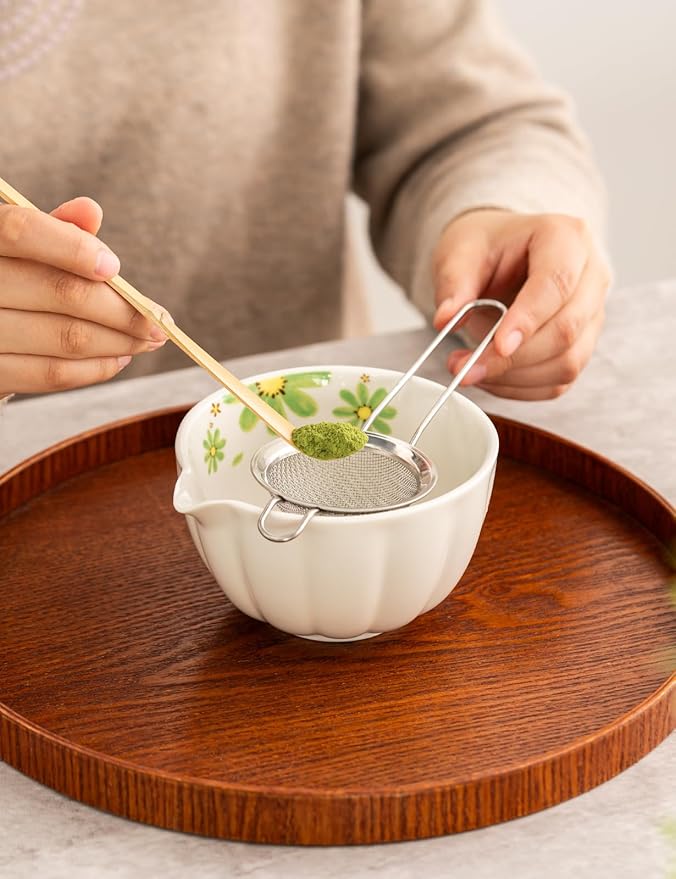 TANG PIN Premium Matcha Set - Traditional Japanese Matcha Making Kit with Spout Bowl (Chawan), Bamboo Whisk (Chasen) & Holder Stand - Complete Matcha Maker Starter Tools for Matcha Tea & Latt (Daisy)