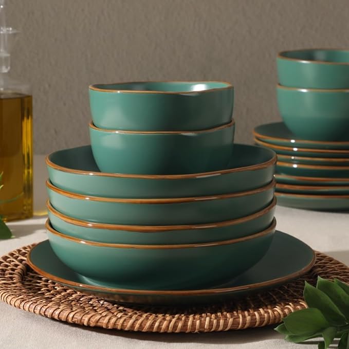 Gibson Home Hazeltine 16-Piece Green Stoneware Dinnerware Set – Plates and Bowls, Durable Ceramic Kitchen Dinner Set
