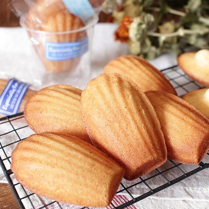 2PCS Silicone Madeleine Pan, 9 Cavity Non-Stick Madeleine Baking Molds, 3D Shell Shaped Cake Mold for Baking, Chocolate, Candy, Cookie, Dessert, BPA Free, Dishwasher Safe