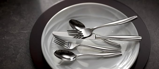 Oneida Silverware Set, Camlynn Mirror 20-Piece Everyday Flatware Set, Service For 4, 18/0 Stainless Steel, Knives Spoons And Forks Sets, Dishwasher Safe, Home and Kitchen Utensils(Silver, 20 Piece)