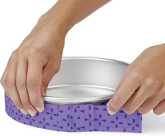 Wilton Bake Even Cake Strips, Prevents Domed Tops & Cracked Edges for Moist, Level Cakes, Fits 8-Inch & 10-Inch Round Cake Pans, 2-Piece Set