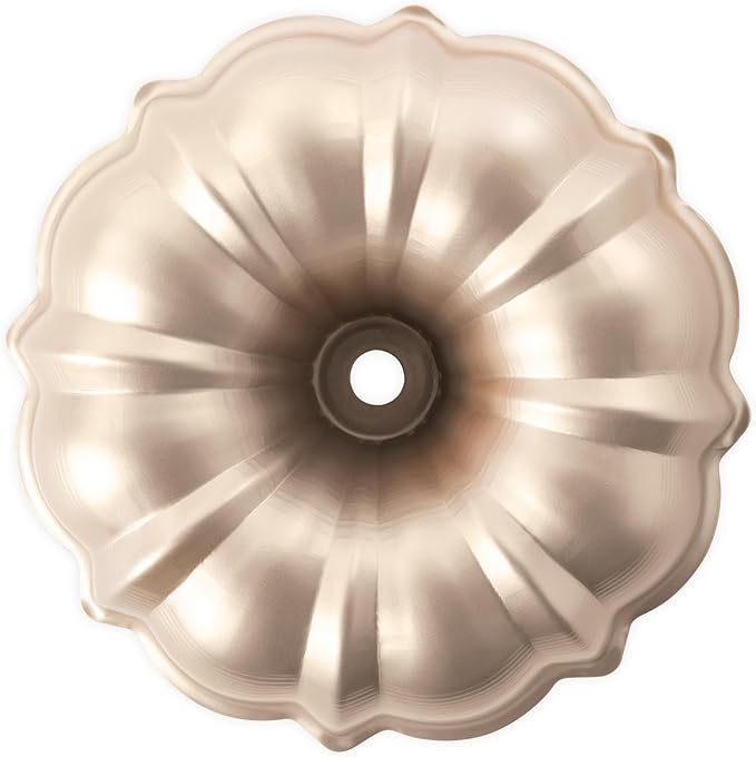 Nordic Ware Formed Bundt, 12 Cup, Golden Hour