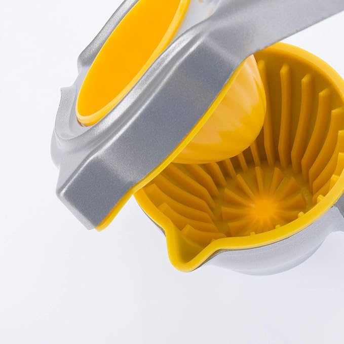 Westmark Limona - Fruit Squeezer, Heavy Duty Citrus Press, Manual Juicer for Lemon, Lime, Orange & Other Fruits with Aluminum Hand Press, Hand Held Fruit Juicer with Ergonomic Lever Design