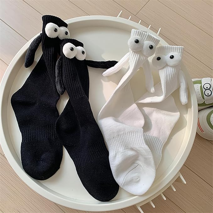 2 Pairs Magnetic Holding Hands Socks Funny Couple Gifts, Best Friend, Engagement, Anniversary, Teens Gag Cute Weird Stuff