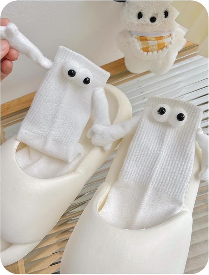 2 Pairs Magnetic Holding Hands Socks Funny Couple Gifts, Best Friend, Engagement, Anniversary, Teens Gag Cute Weird Stuff