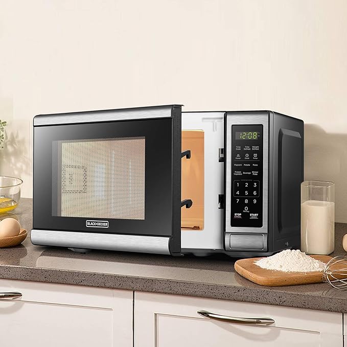 BLACK+DECKER EM720CB7 Digital Microwave Oven with Turntable Push-Button Door, Child Safety Lock, 700W, Stainless Steel, 0.7 Cu.ft