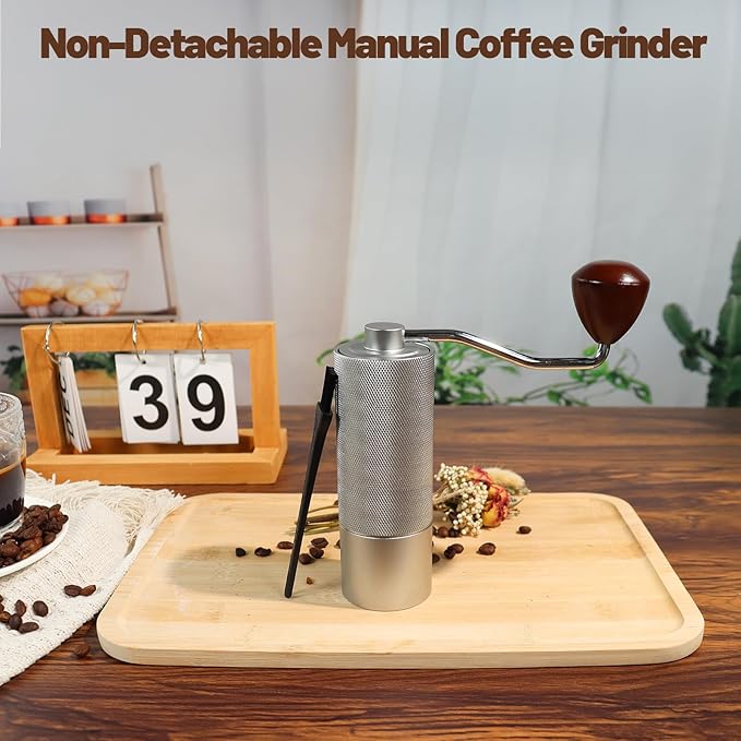 Manual Coffee Grinder Gift Box Non-Detachable Stainless Steel Conical Burr Aluminum Coffee Bean Grinder with 25 Grinding Settings Cleaning Brush Grindable Espresso Moka Pot for Camping Silver