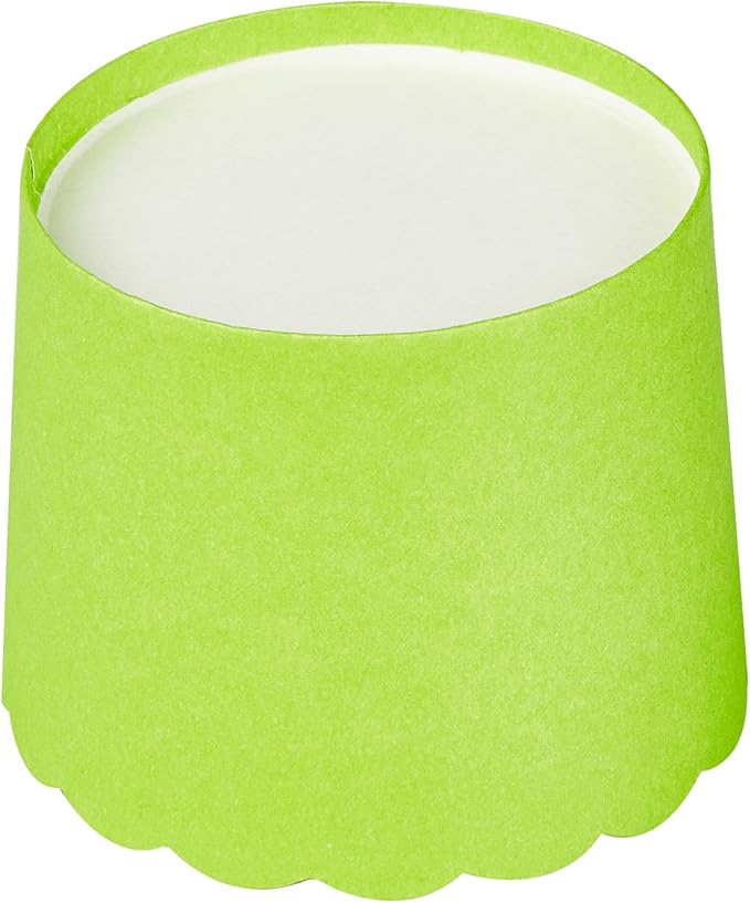 Restaurantware Baking Cups 200 Pack of 6 oz Paper Cupcake Liners Greaseproof Scalloped Oven-Safe Elegant Dessert Muffin Cups Disposable for Parties