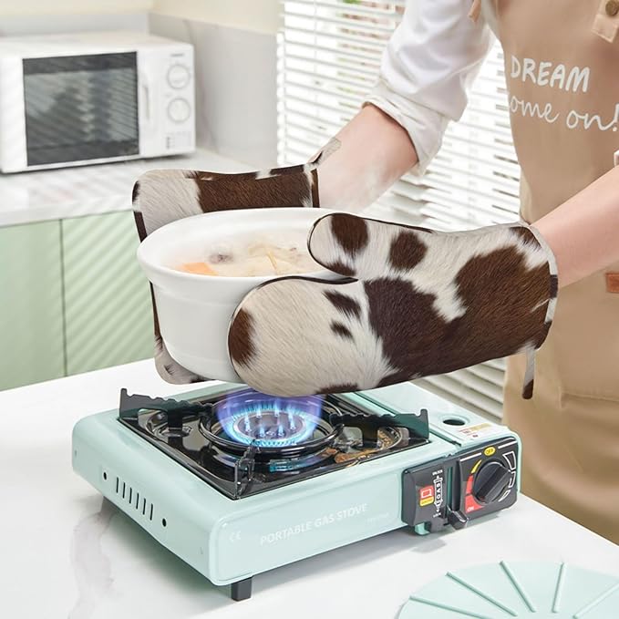 Cow Print Oven Mitts and Pot Holders Set Silicone Heat Resistant Brown Cowhide Western Farmhouse Kitchen Gloves Set Cow Print Kitchen Mittens Pot Holders for BBQ Cooking Baking Grilling