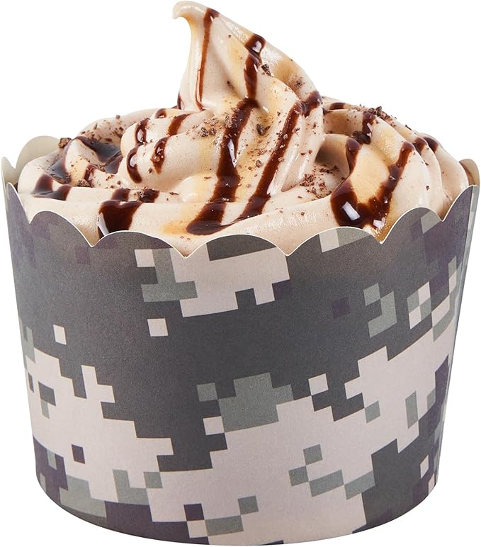 Restaurantware Baking Cups 200 Pack of 10 oz Paper Cupcake Liners Greaseproof Scalloped Oven-Safe Elegant Dessert Muffin Cups Disposable for Parties