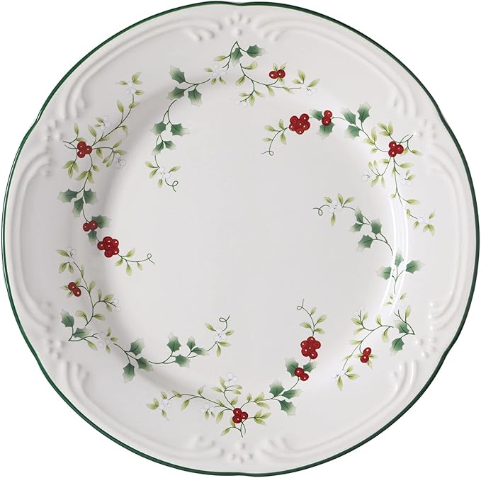 Pfaltzgraff Winterberry Salad Plates (8-Inch, Set Of 4), Green