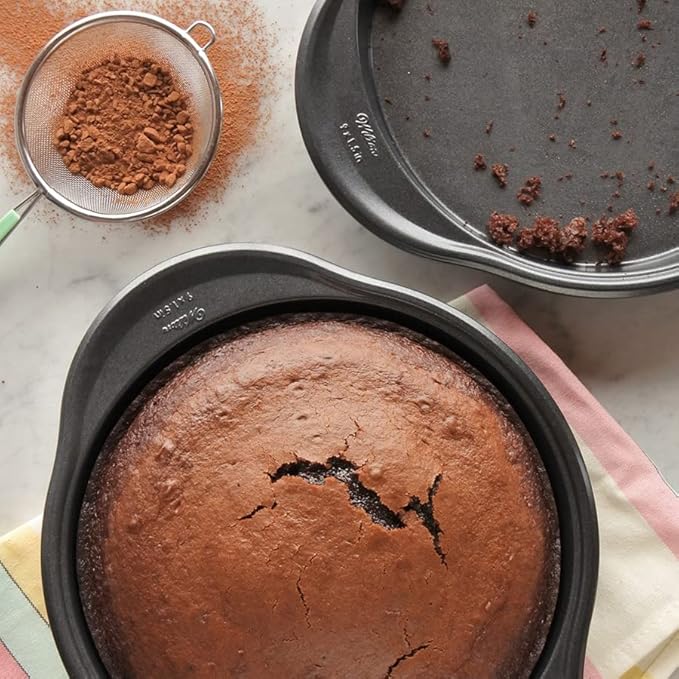 Wilton Platinum Non-Stick Round Cake Pan - Baking Pan for Stacked & Layered Cakes - Non-Stick Steel - Dishwasher Safe & Even Heat Distribution - 9 x 1.5 Inch
