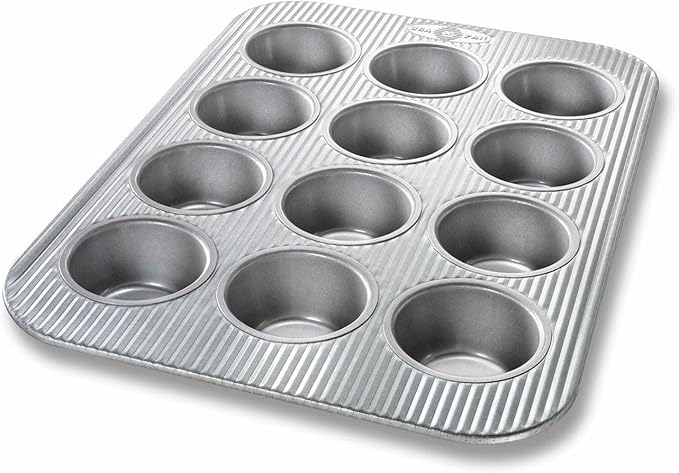 USA Pan 1200MFLD-ST Bakeware Nonstick Cupcake and Muffin Pan with LId