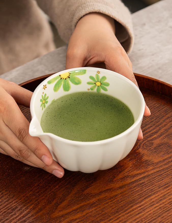TANG PIN Premium Matcha Set - Traditional Japanese Matcha Making Kit with Spout Bowl (Chawan), Bamboo Whisk (Chasen) & Holder Stand - Complete Matcha Maker Starter Tools for Matcha Tea & Latt (Daisy)