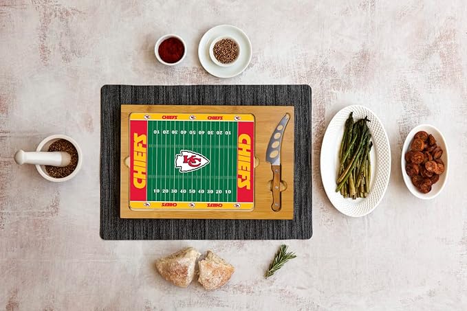 PICNIC TIME NFL Football Field Icon Glass Top Cutting Board & Knife Set, (Parawood & Bamboo)