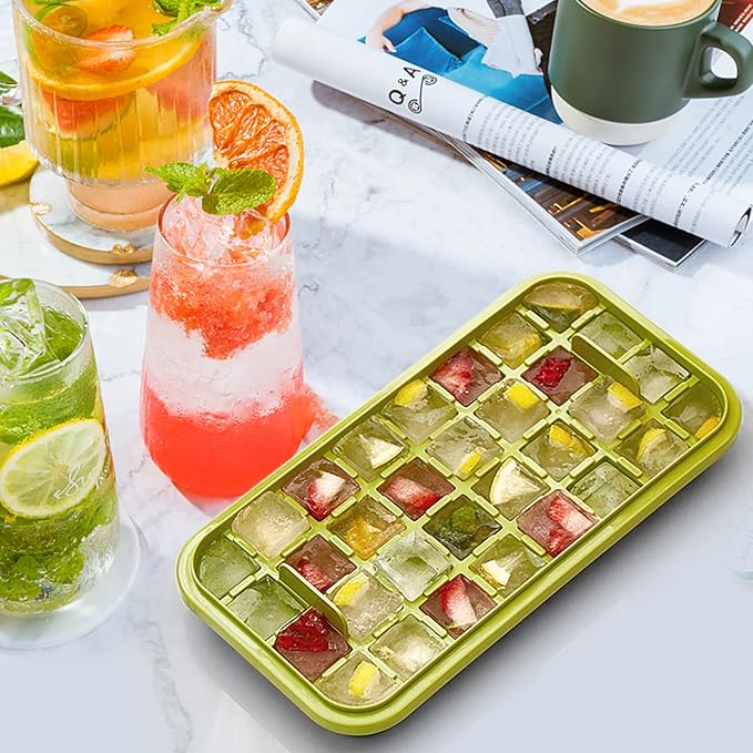 Ice Cube Trays with Lid and Bin, 4 Trays-Green