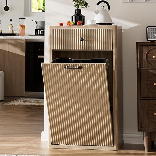 Spurgehom 13 Gallons Tilt Out Trash Can Cabinet Freestanding Kitchen Trash Can Modern Hidden Garbage Recycling Cabinets with Hideaway Drawer Pet Proof Trash Can Holder for Kitchen, Natural