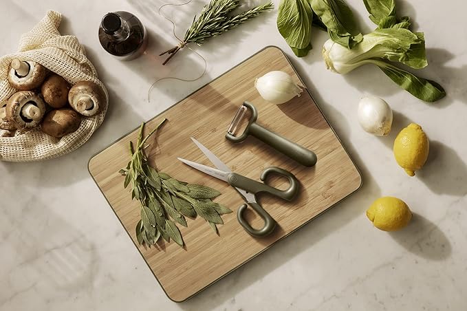 EVA SOLO | Green Tools peeler | Efficient peeler for making impressive vegetable or fruit ribbons or strips | Danish Design & Functionality | Green Tools Kitchen Gadgets & Accessories