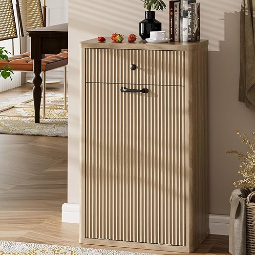 Spurgehom 13 Gallons Tilt Out Trash Can Cabinet Freestanding Kitchen Trash Can Modern Hidden Garbage Recycling Cabinets with Hideaway Drawer Pet Proof Trash Can Holder for Kitchen, Natural