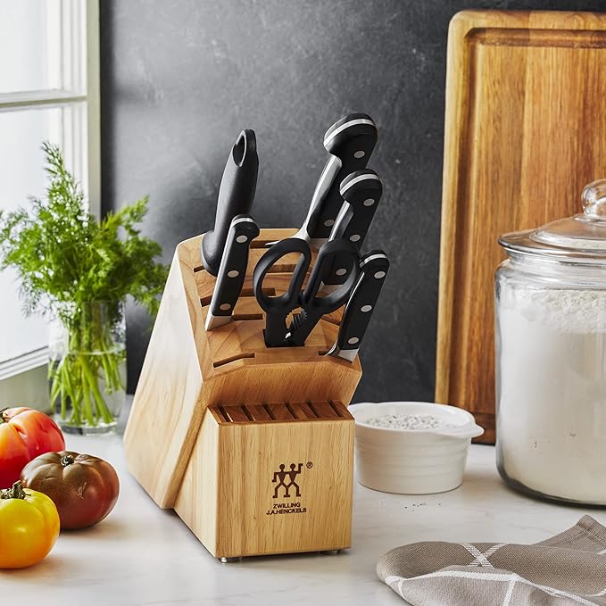ZWILLING Pro 7-pc Knife Block Set - Natural