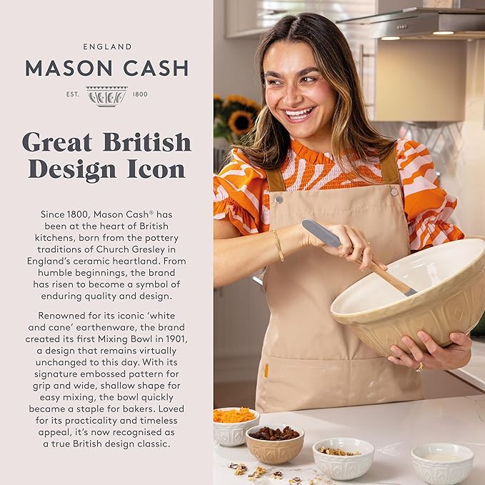 Mason Cash | In the Forest S30 1.25 Quart Embossed Mixing Bowl | Hedgehog (Green)