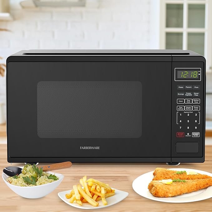 Farberware 0.9 Cu. Ft. 900-Watt Oven Auto, Defrost, & Express Cooking – Compact Countertop Microwave with Digital Display & Safety Lock, Black