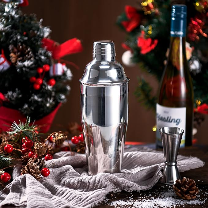 LUCKYGOOBO Cocktail Shaker,24 oz Martini Shaker,Drink Shaker Built-in Strainer,Professional Stainless Steel Margarita Mixer,Bartender Kit Gifts.