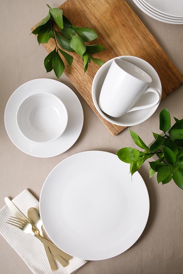 Gibson Home Oslo 8-Piece Dinner Plate Set – Porcelain, Chip & Scratch Resistant, White with Black Rim – Modern Round Plates for Everyday Use & Entertaining