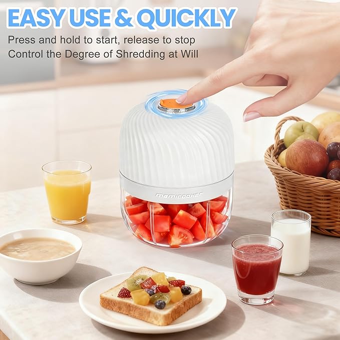 Electric Garlic Chopper, Mini Portable Veggie Chopper, 250ML Garlic Grinder Masher Onion Grinder, Blender to Vegetable, Wireless Food Processor for Ginger, Chili, Fruit, Meat, etc