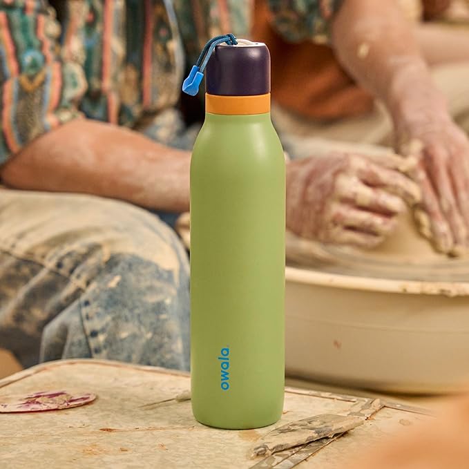 Owala FreeSip Twist Insulated Stainless Steel Water Bottle with Straw for Sports and Travel, BPA-Free, 18-oz, Blue/Green (Camo Cool)