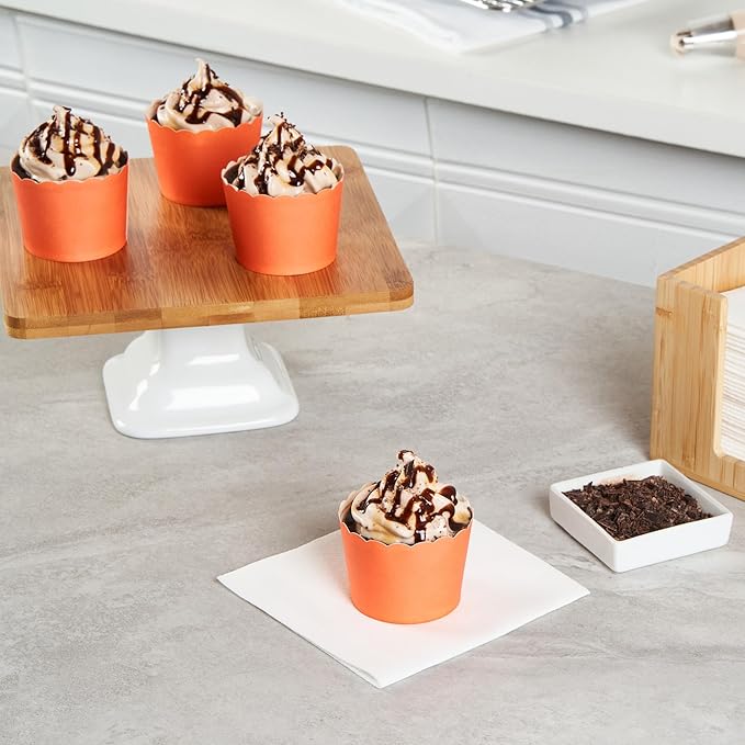 Restaurantware Baking Cups 200 Pack of 3.38 oz Paper Cupcake Liners Greaseproof Scalloped Oven-Safe Elegant Dessert Muffin Cups Disposable for Parties