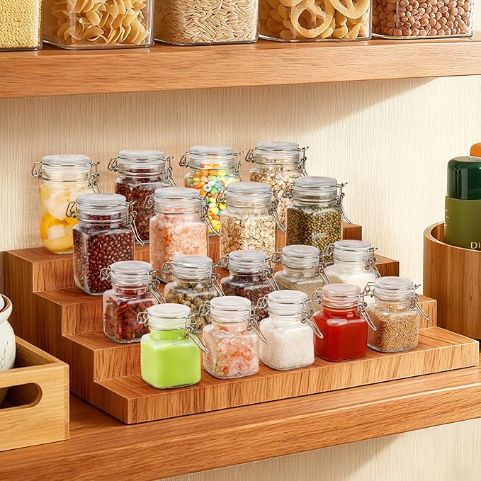 Spice Jars Set of 6, 4 oz Glass Spice Jars with Airtight Lids and Labels, Small Seasoning Jars for Spices, Herbs, Kitchen Spice Organizer