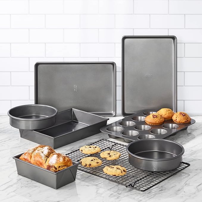 Chicago Metallic Professional Non-Stick 8-Piece Bakeware Set, Silver