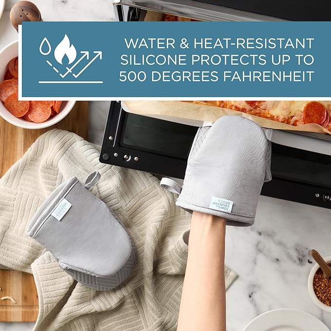 Town & Country Basics Basketweave Soft Silicone Mini Oven Mitt 2-Pack Set, Heat Resistant up to 500F, Flexible Silicone, Non-Slip Grip, Grey, 5.5"x8"