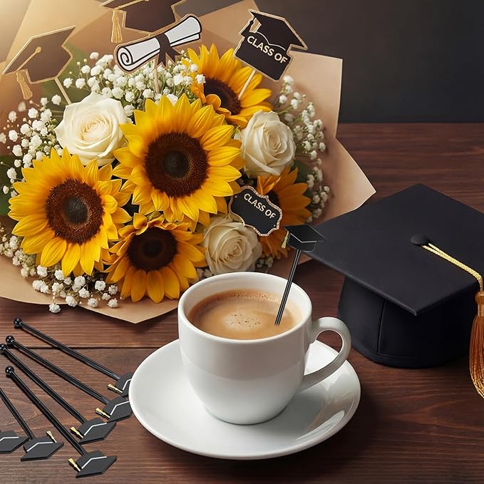 SiliFine 30 Pcs Graduation Cap Drink Stirrers Graduation Stir Sticks Coffee Stirrers Cocktail Mixers Plastic Swizzle Sticks Hot Cocoa Bar Supplies for Party Bar Coffee Tea Favors (Gold)
