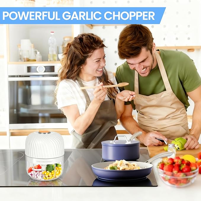 Electric Garlic Chopper, Mini Portable Veggie Chopper, 250ML Garlic Grinder Masher Onion Grinder, Blender to Vegetable, Wireless Food Processor for Ginger, Chili, Fruit, Meat, etc